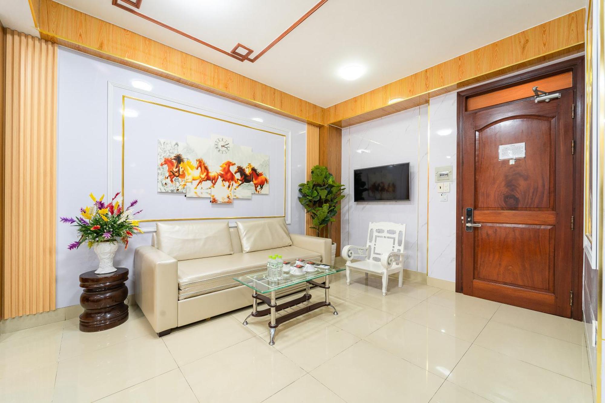 Diamond Luxury Ben Thanh Ho Chi Minh City Exterior photo
