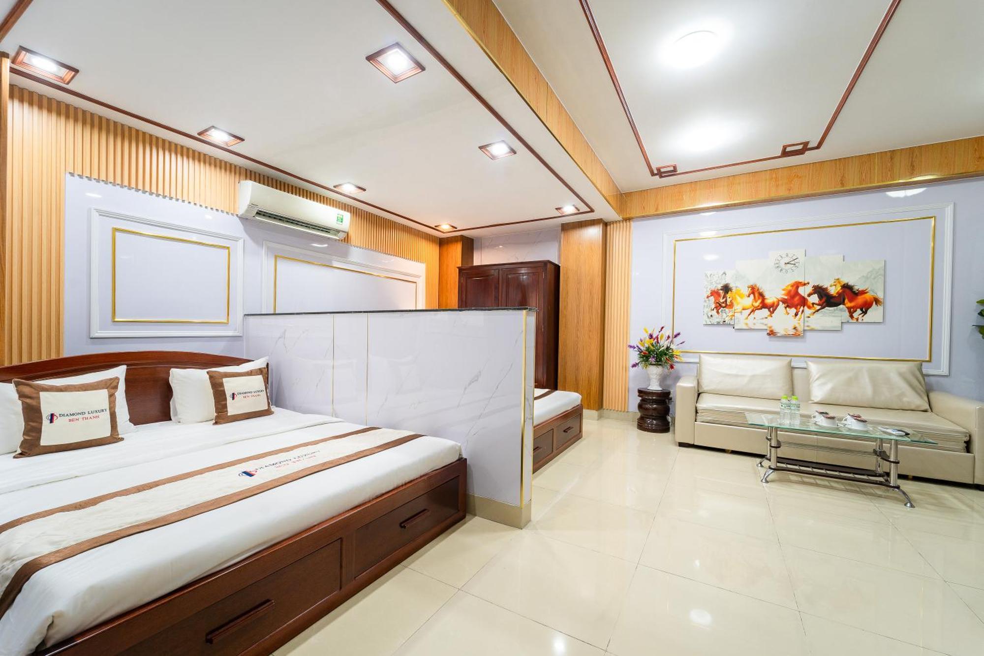 Diamond Luxury Ben Thanh Ho Chi Minh City Exterior photo